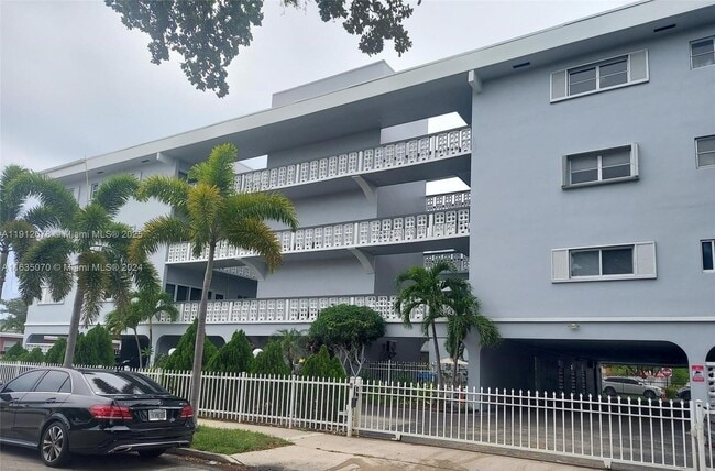 Photo - 1818 Rodman St Apartment Unit 4D