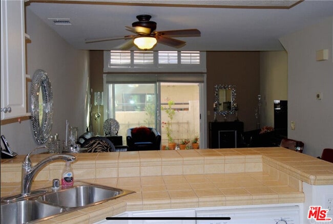 Photo - 17 Pearl Unidad 61