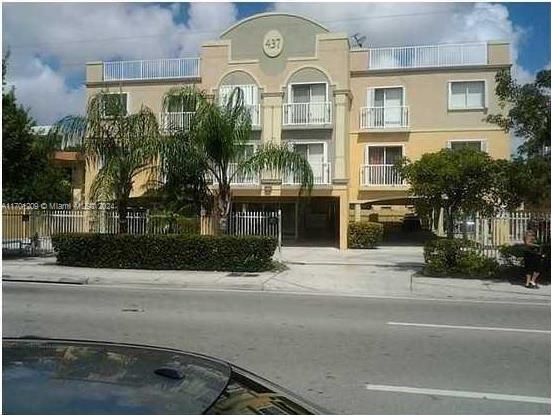 Photo - 437 SW 7th St Condominio Unidad 308