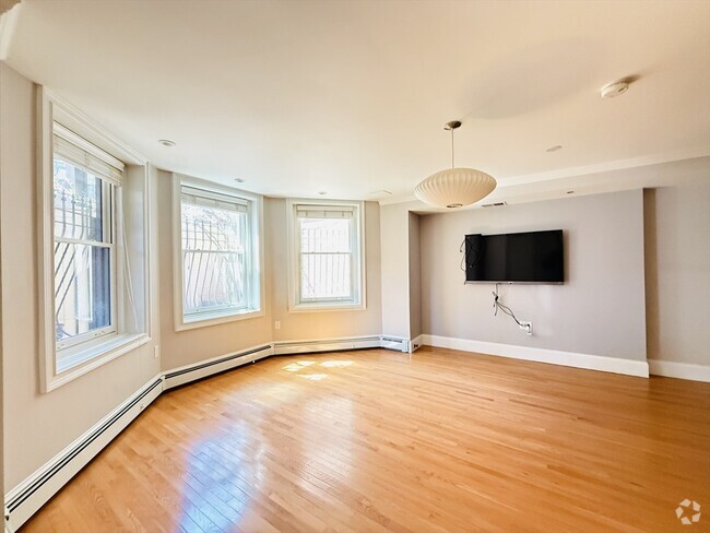 Building Photo - 365 Beacon St Unit GR Rental