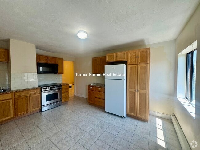 Building Photo - 120 Jaques St Unit 3 Rental
