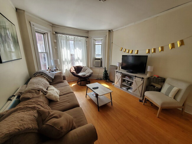 Photo - 12 Royce Rd Unidad U3 Rental