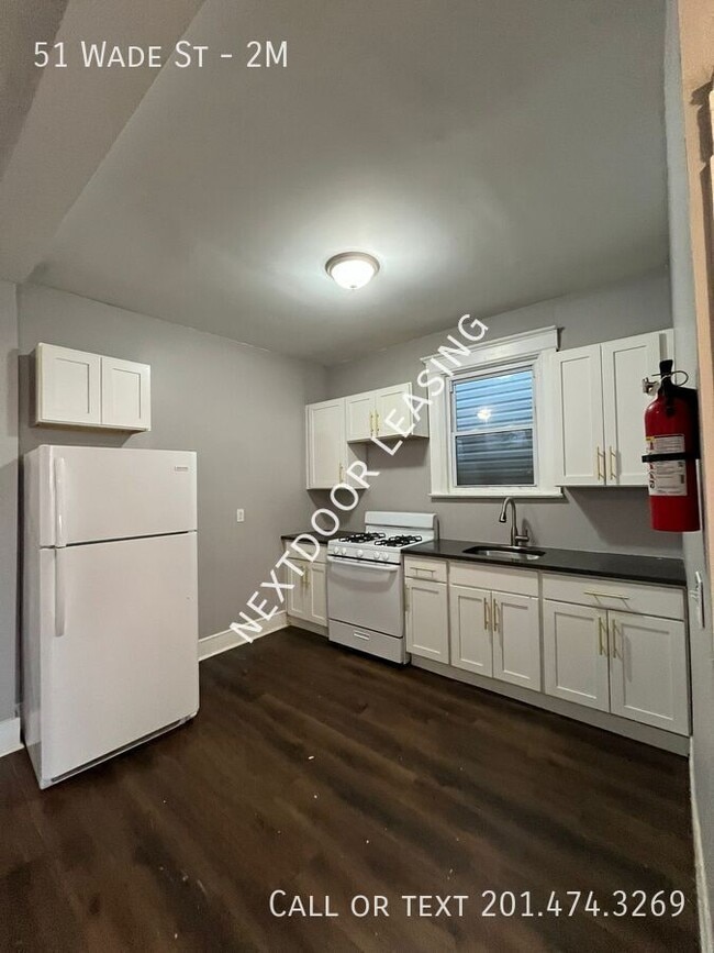 Building Photo - 51 Wade St Unit 2M