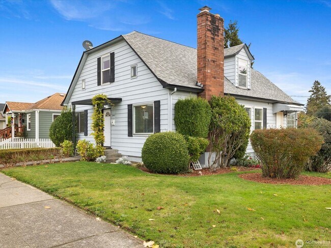 Photo - 2431 Pine St Unit A