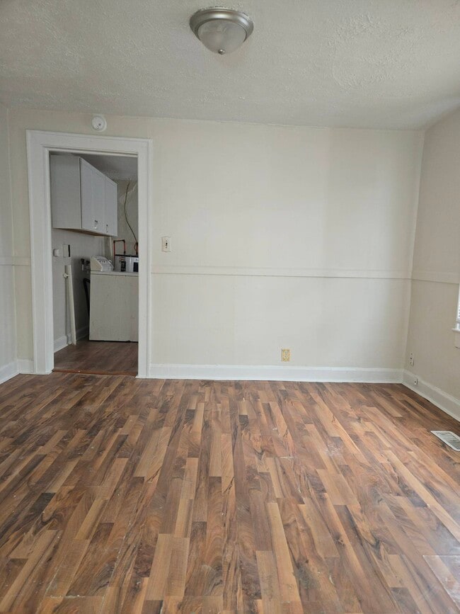 Photo - 1346 S Sheffield Ave