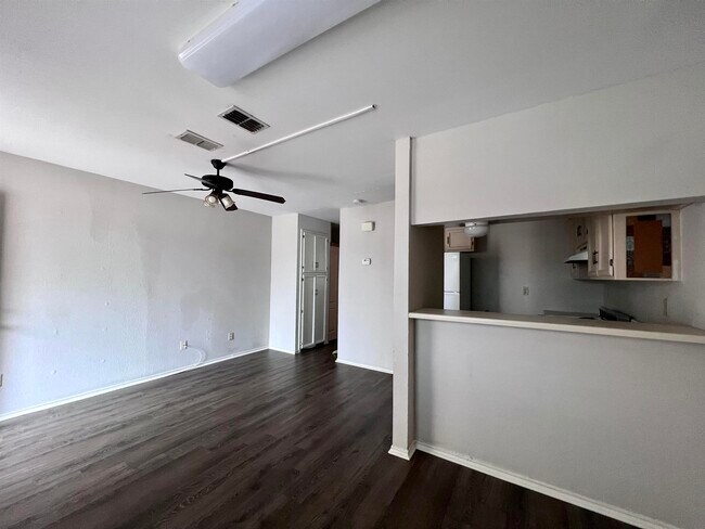 Photo - 216 E Cherry Ln Unidad 9