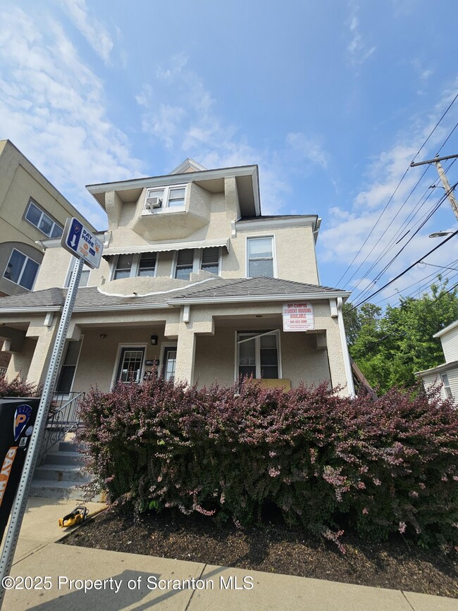 Building Photo - 1207 Mulberry St Rental