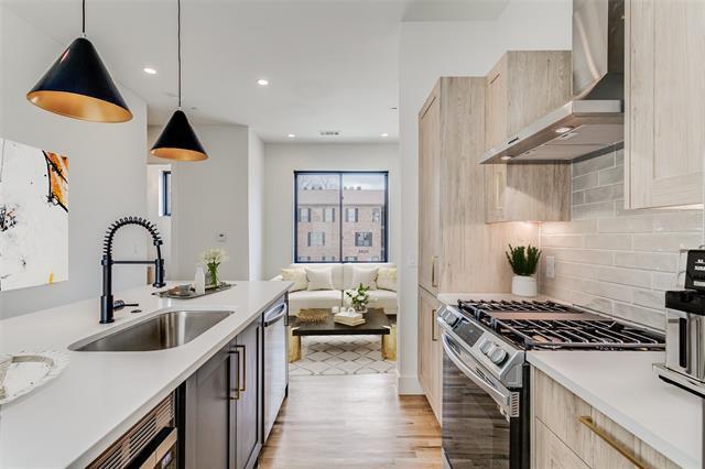 Photo - 5609 Live Oak St