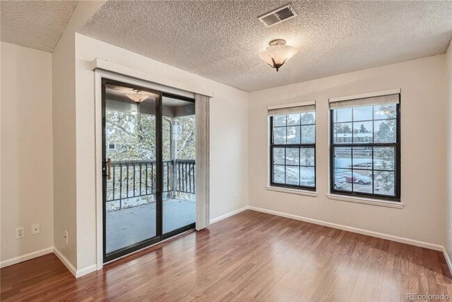 Photo - Wonderful Condo In Desirable Lakewood Comm...