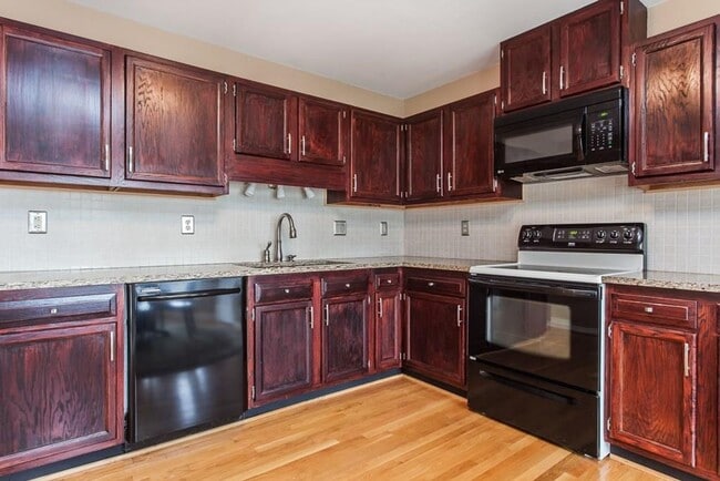 Photo - Beautiful 3 Bedroom, 2 Bathroom Home in Chesterfield ***Available Early-Mid June 2026***