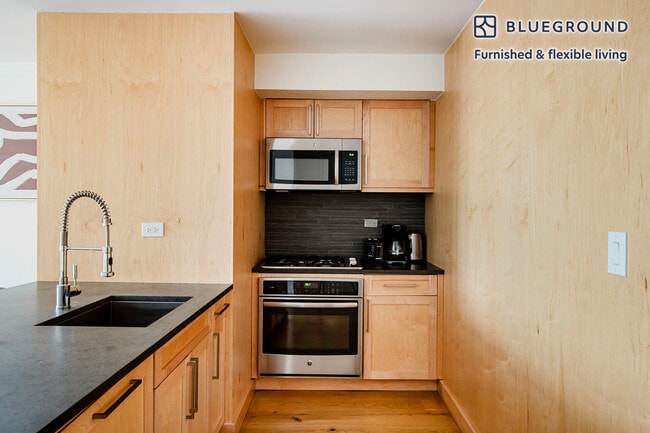 Photo - 201 East 86th St Unit FL18-ID2118