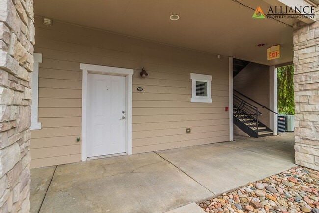 Photo - Great Location!