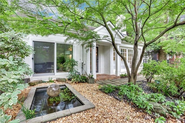 Photo - 355 8th St NE