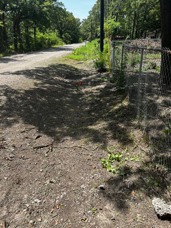 Photo - 121 Telephone Rd