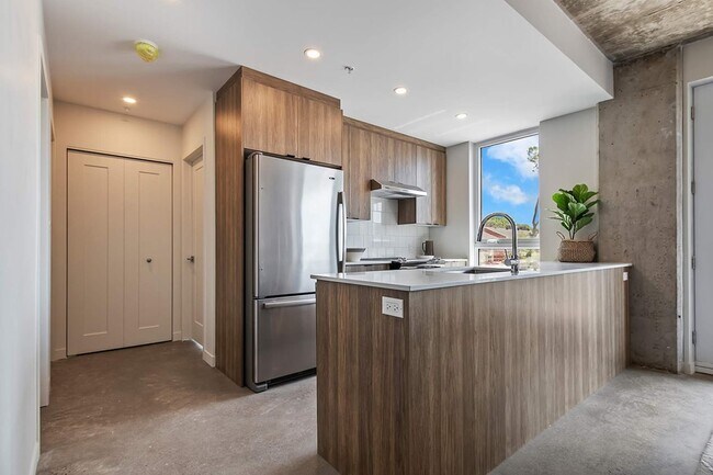 Photo - 2449 Ch Athlone