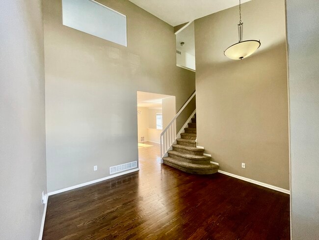 Photo - 1422 Hyacinth Way