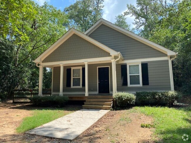 Building Photo - Eastside Three Bedroom Rental