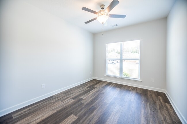 Photo - 7172 Paisley Cir