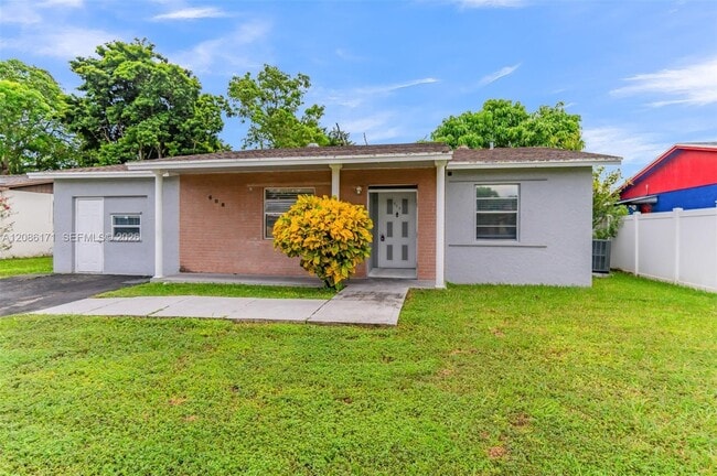 Photo - 608 SW 76th Terrace