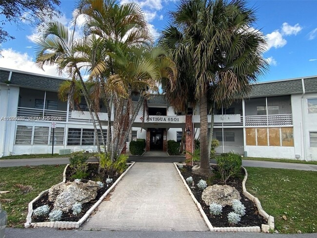 Building Photo - 6501 Winfield Blvd Unit A-26