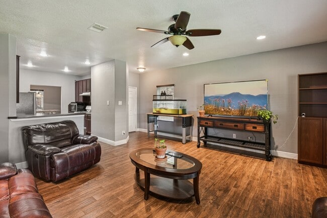 Photo - 1226 Newsome Glenn Dr