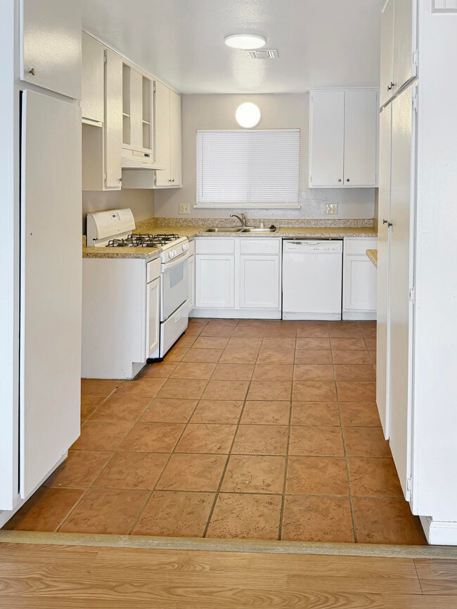 Photo - 43320 Texas Ave