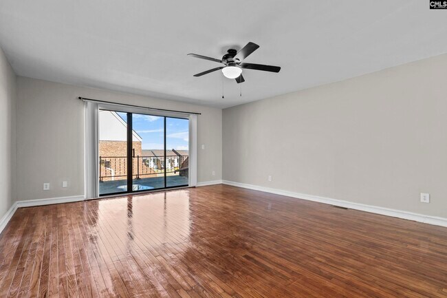 Photo - 1 Low Hill Ln