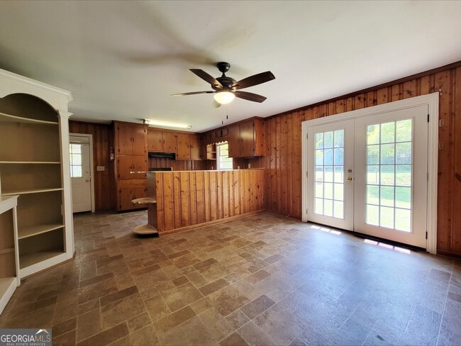 Photo - 312 GA Hwy 211