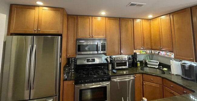 Photo - 10 Mitchell St Unit 2