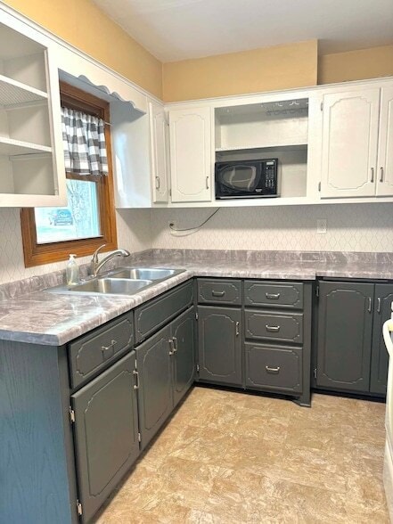 Photo - 916 4th Ave N