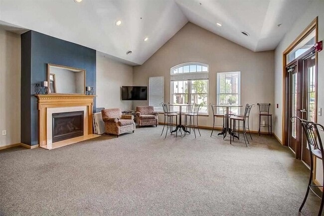 Photo - 6402 Milwaukee St Unit 204