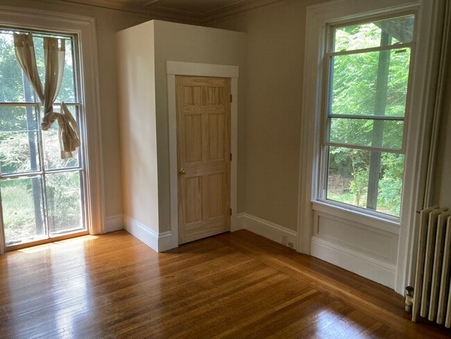 Photo - 115 Northampton Rd