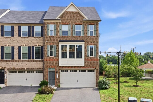 Building Photo - 5714 Richmanor Terrace