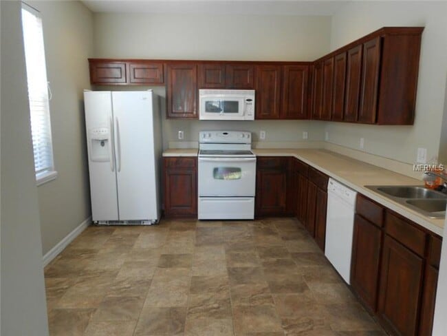 3911 Pemberly Pines Cir