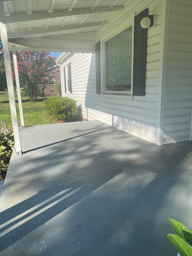 Photo - Rose213 in Mount Holly’s Catawba Heights area is a well-maintained 2-bedroom, 1-bath home