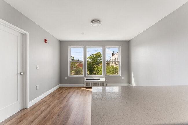 Photo - 18 Canfield St Unit 3H