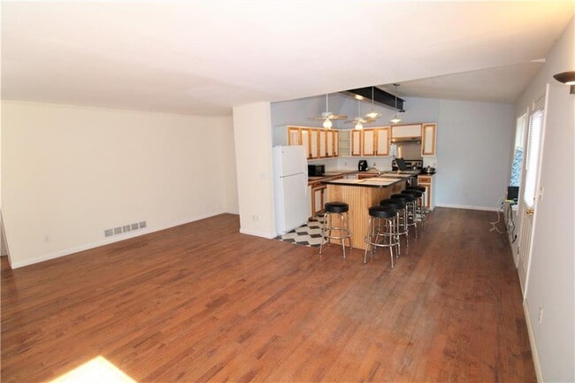 Photo - 979 Chestnut Oak Ct