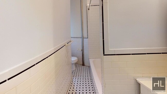 Photo - EAST 38 STREET Unit 1A