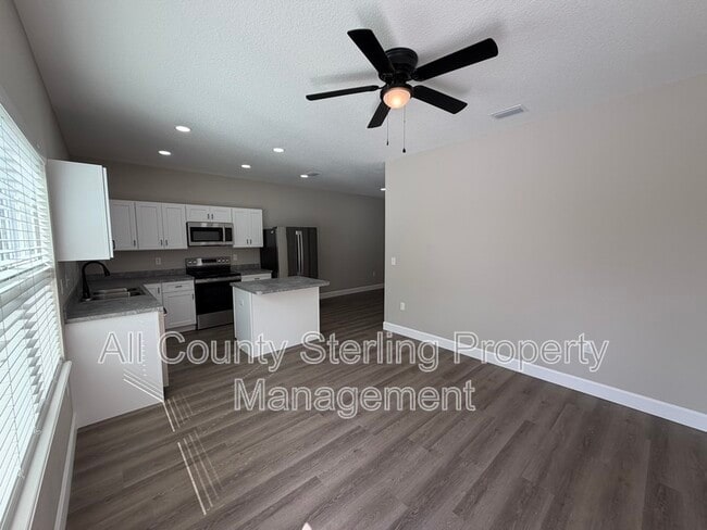 Photo - 1418 SE Magnolia Loop Unit 103