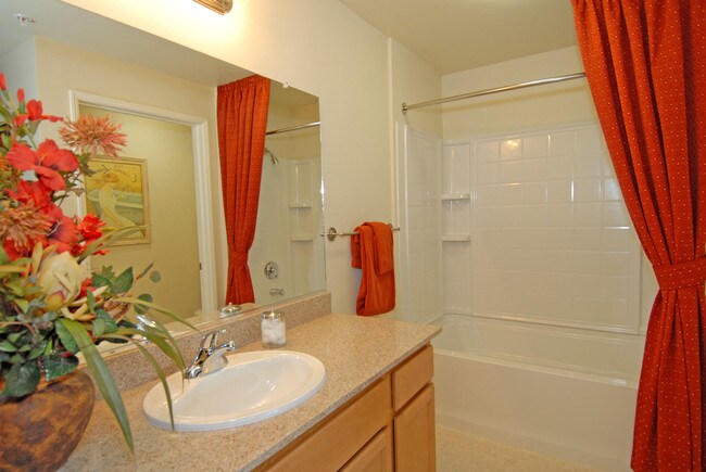 Villa Siena Apartments