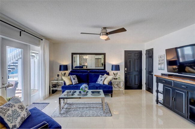 Photo - 5280 Coquina Key Dr SE Unidad A