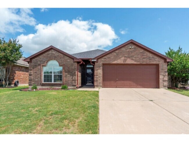 Building Photo - Beautiful Single Story in Saginaw Area Rental