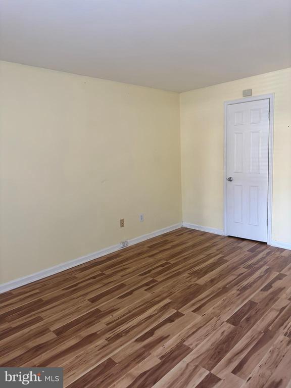 Photo - 6143 Essex House Square Unidad 6143A