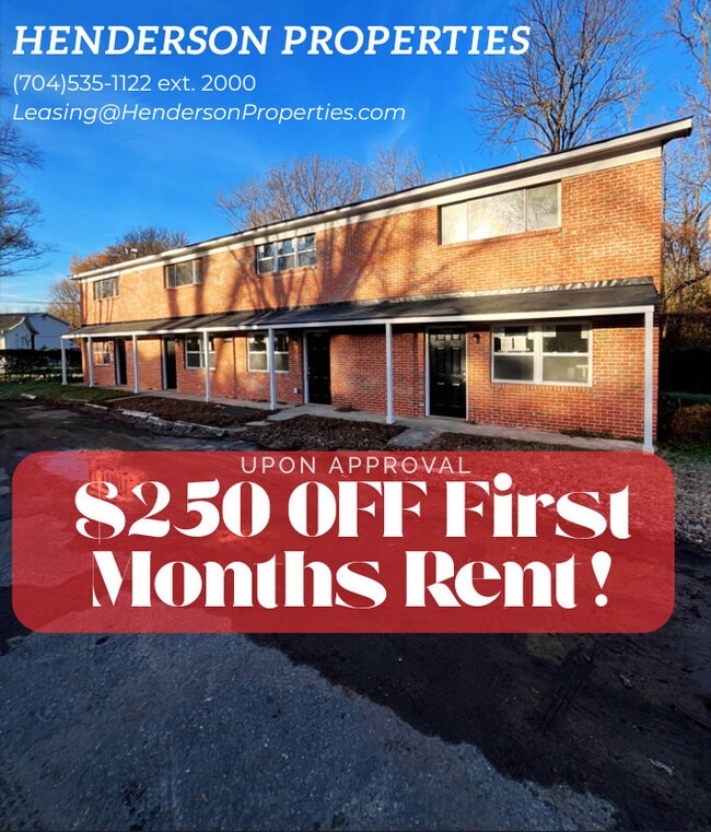 Building Photo - 2715 Dundeen St Rental