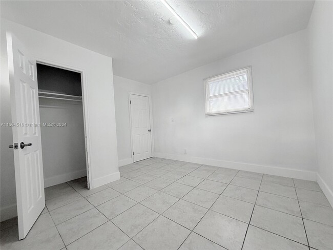 Photo - 1815 McKinley St Townhome