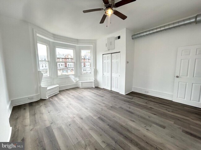 Photo - 1801 W Erie Ave
