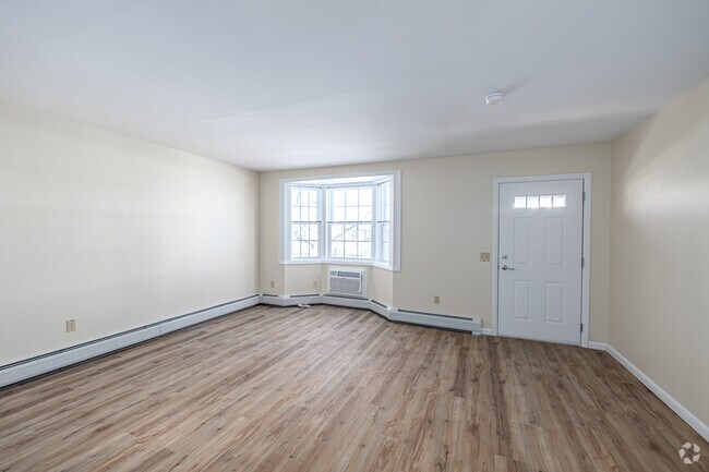 3BR, 2BA - 1,200SF - Living Room
