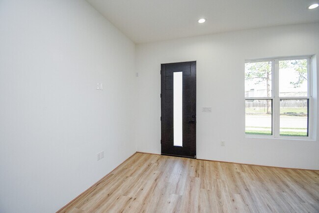 Photo - 15000 S Richmond Ave Unidad 6