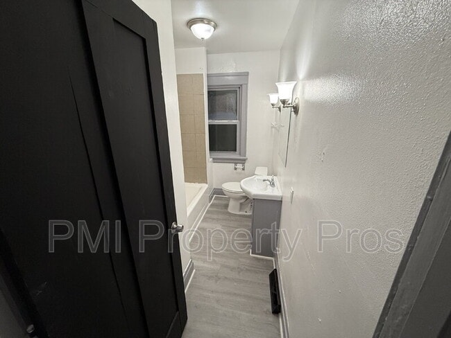 Photo - 1213 N 30th St
