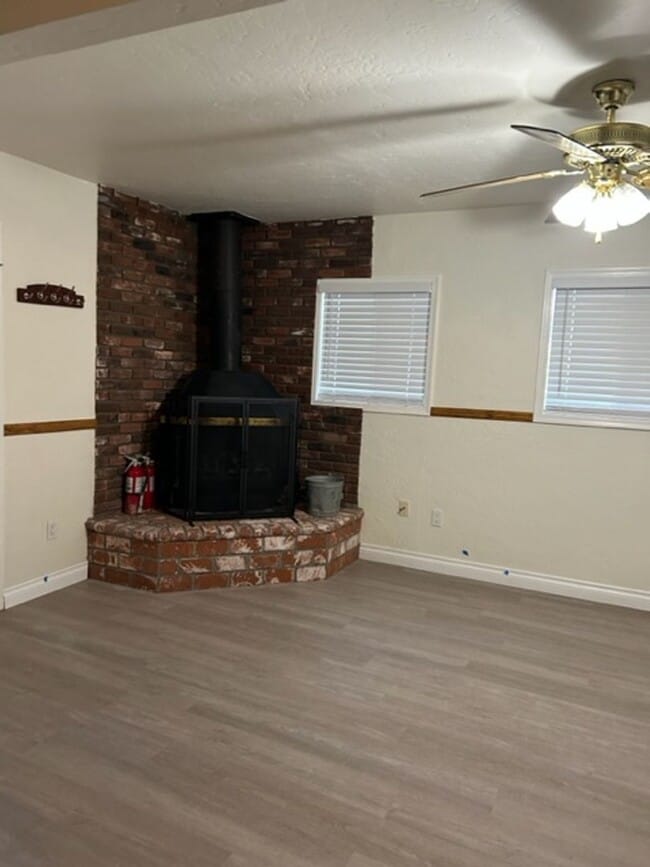 Photo - Large 2 Bedroom with a loft!